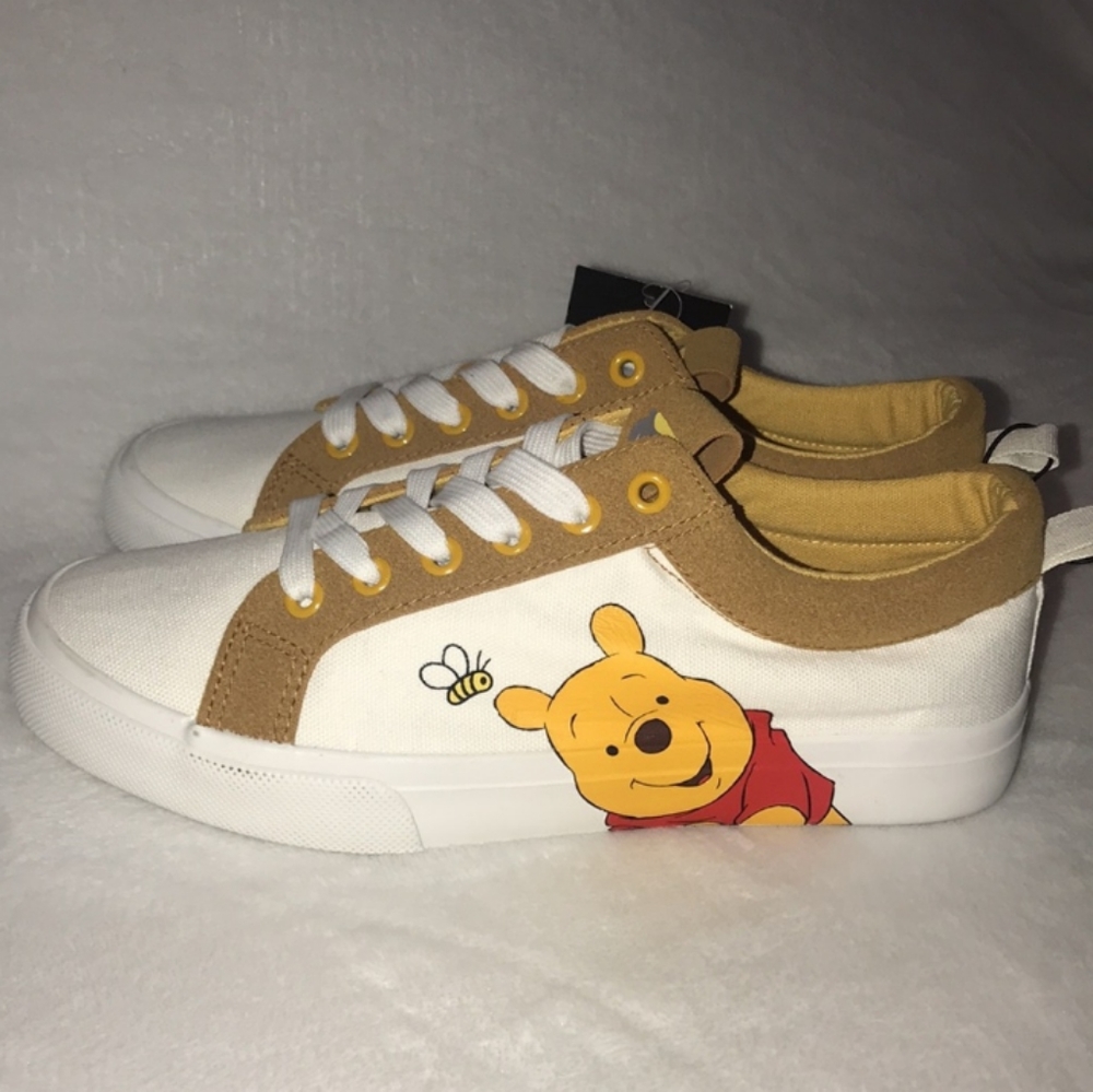 Winnie the Pooh low top canvas sneakers